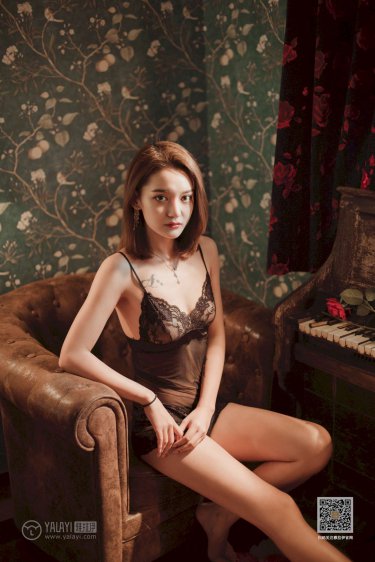 两个男的打扑克的视频